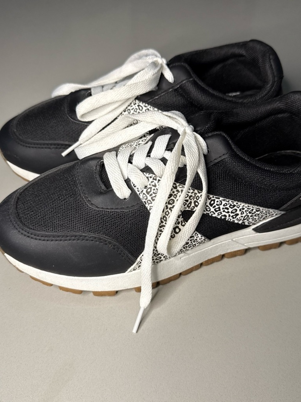 Rachel Zoe Black/ White Leopard-Accent Animal Print Sneakers Sporty Athleisure